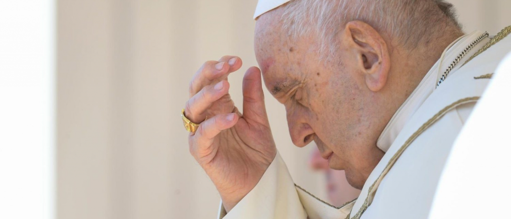 Preocupado por la tensión en Oriente, el Papa pidió terminar las guerras