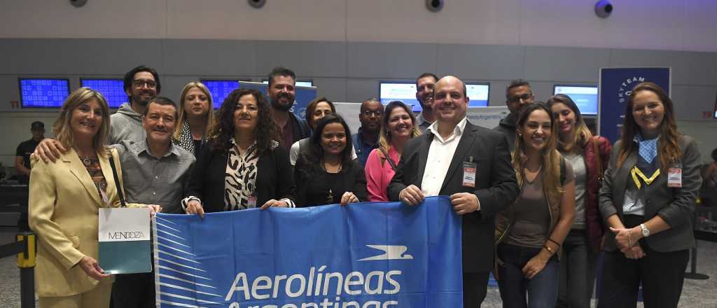 Llegó a Mendoza desde São Paulo el primer vuelo de Aerolíneas Argentina