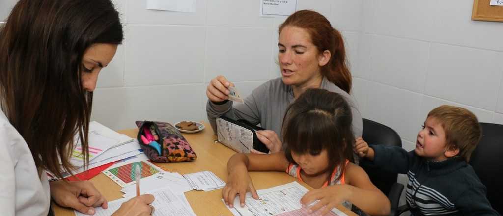 Para criar a un niño en Argentina se necesitan cerca de $100.000 al mes