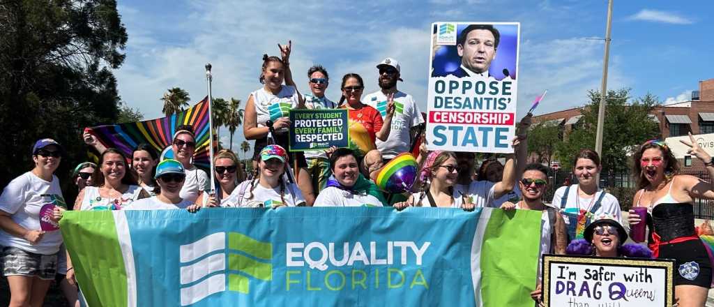 Indignación en Florida: no se puede enseñar en las escuelas orientación sexual