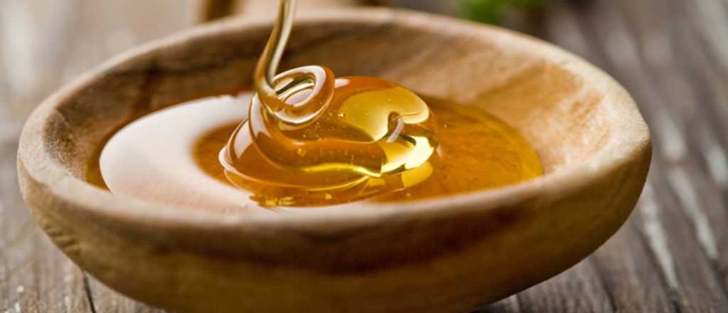 La ANMAT prohibió la venta de una marca de miel de abejas