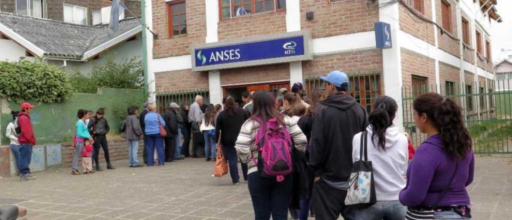 Desde mañana se podrá pedir turno para créditos para los beneficiarios de las AUH