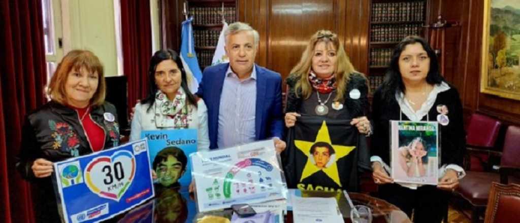 Alcohol al volante: Reunión de Cornejo con Madres del dolor y Estrellas Amarillas