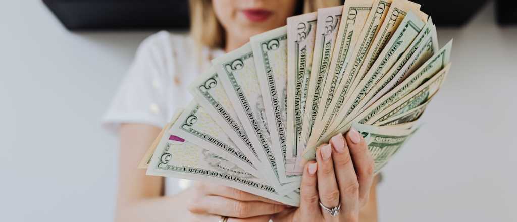 A cu&aacute;nto abre el d&oacute;lar blue este lunes 25 de septiembre