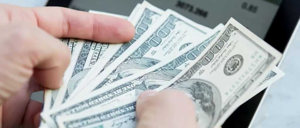El dólar blue bajó 20 pesos con la intervención de US$ 92 millones del Central