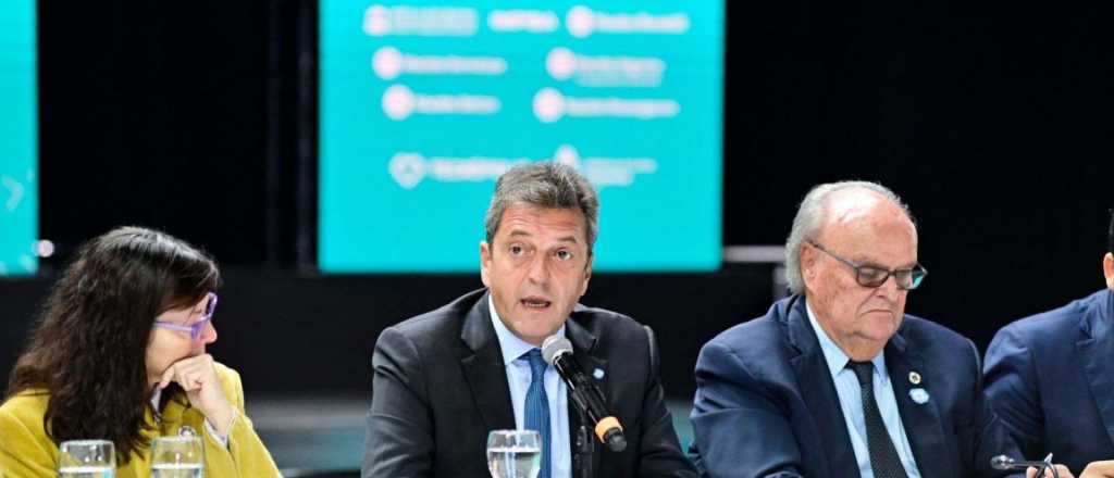 Con m&aacute;s cr&eacute;ditos, el Gobierno busca tirar un salvavidas a las Pymes