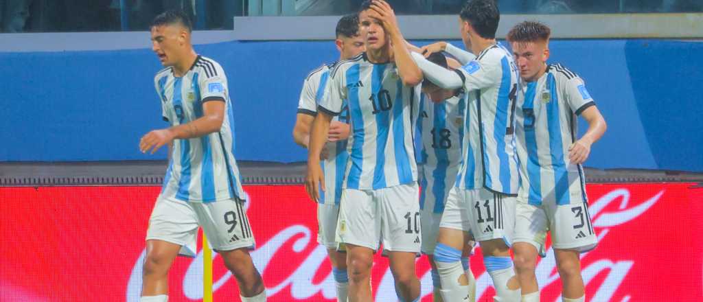 Argentina debutó en el Mundial con un triunfazo sobre Uzbekistán