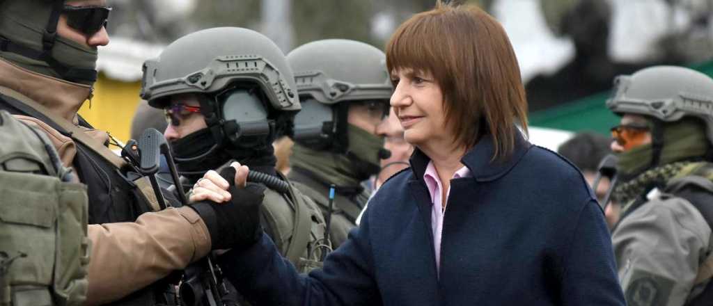 Patricia Bullrich defendi&oacute; al polic&iacute;a que mat&oacute; a un motochorro