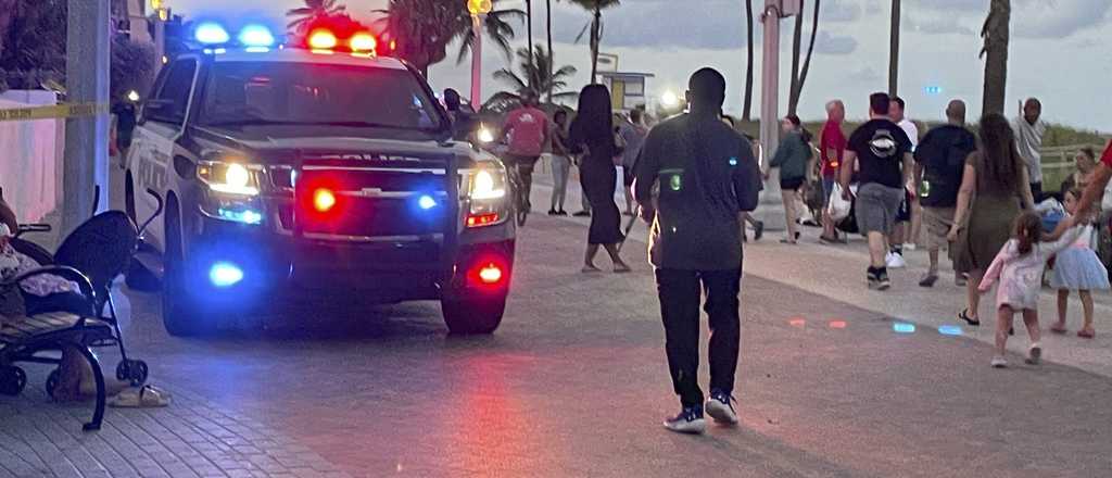 Nueve heridos por un tiroteo en un paseo de playa en Florida