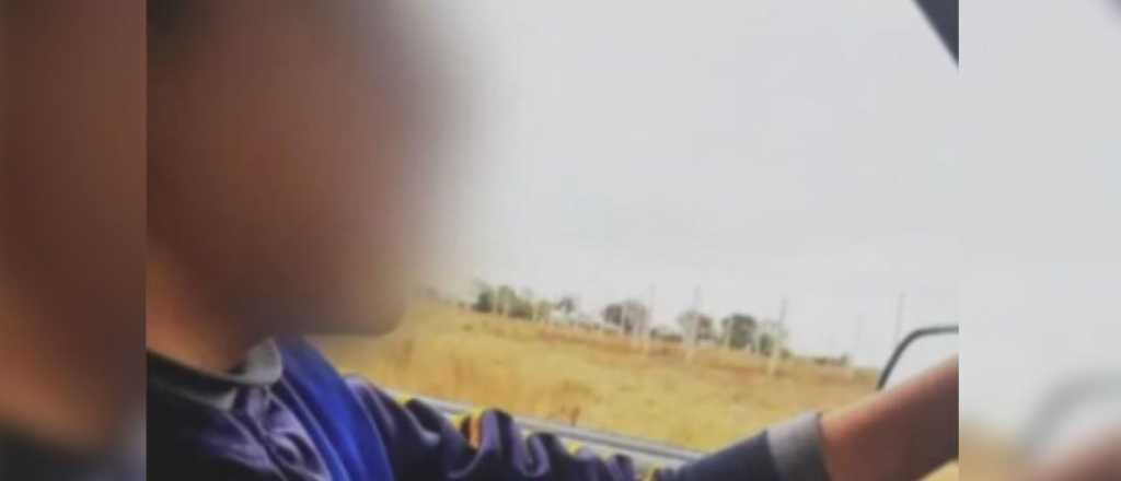 Un nene manej&oacute; seis hora en la ruta para ver a su mam&aacute; que lo abandon&oacute;