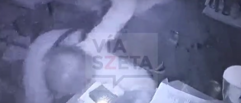 Videos: dejó nocaut al mecánico porque no le arreglaba la camioneta