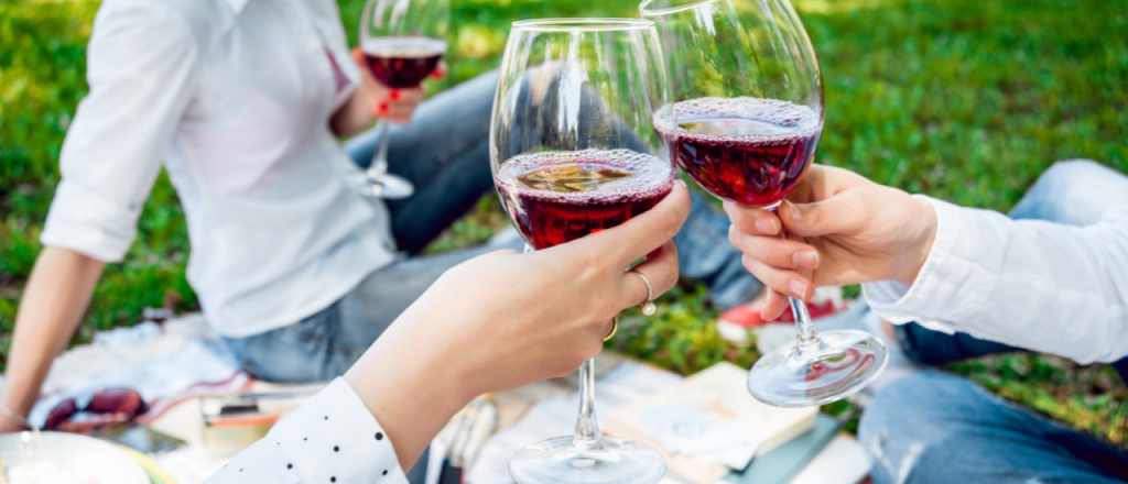 Tras la caída del consumo de vino, proponen fomentar el "sodeado"
