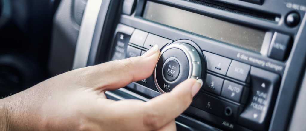 Por qué congresistas de EE.UU. piden que la radio AM sea obligatoria en autos