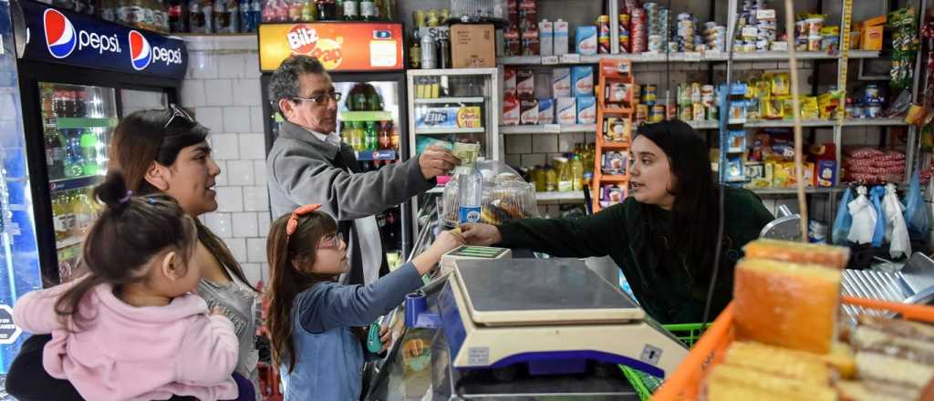 La comida subió menos que la inflación y la ropa bajó de precio