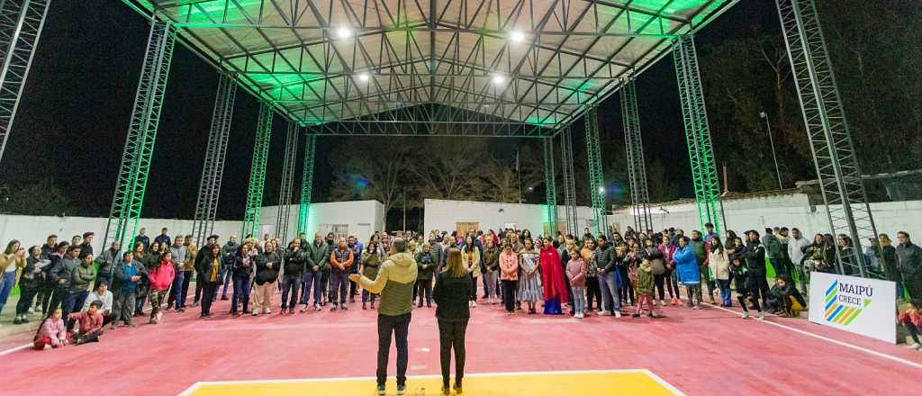 Maipú inauguró un multiespacio en el Club Defensores de Santa Blanca