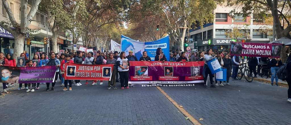 #NiUnaMenos: miles de mujeres llenaron 8 cuadras en la marcha en Mendoza