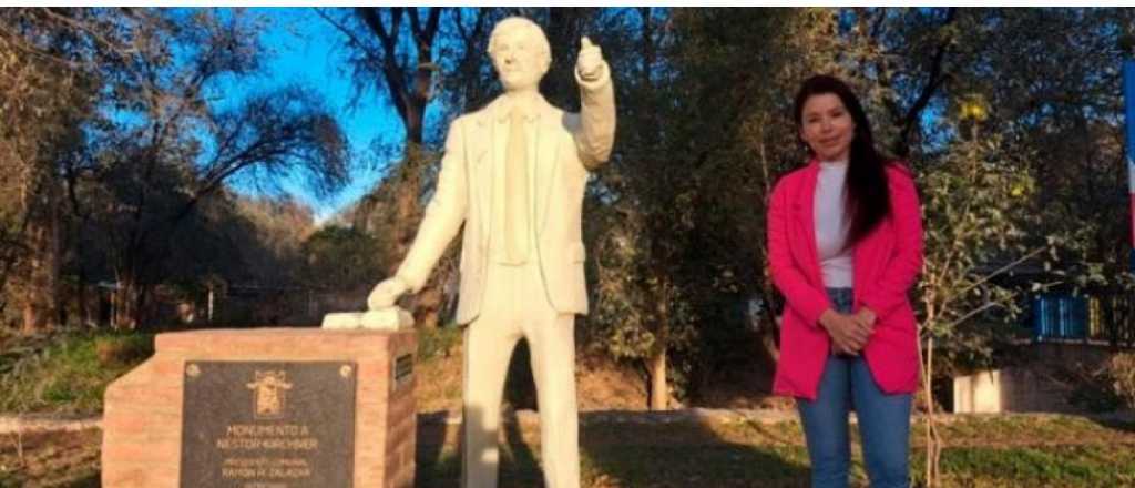 Sustituirán un monumento de Néstor Kirchner por uno de Favaloro en Córdoba