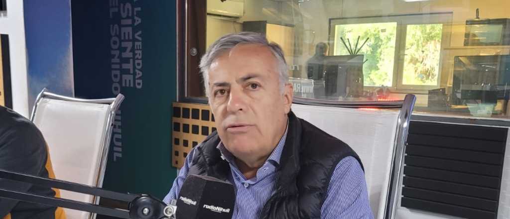 Cornejo prometi&oacute; mandar a los "&ntilde;oquis" de la Legislatura a trabajar