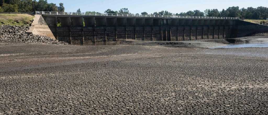 Histórica sequía provoca crisis de agua potable en Montevideo