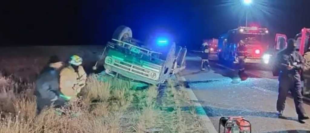 Volcó un camionero borracho que hacía zigzag por la ruta en Tunuyán