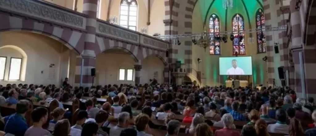 ¿Un nuevo dios? El Chat GPT dio una misa en Alemania