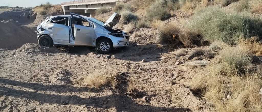 Muri&oacute; una turista en Tupungato: la chofer iba ebria y cayeron a un pozo