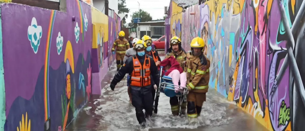 Son 11 los muertos y 18 los desaparecidos por un ciclón en Brasil