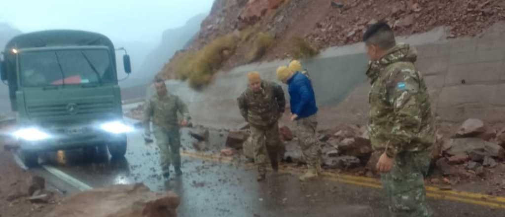 Por la tormenta hubo derrumbes en la Ruta 7 camino a Chile
