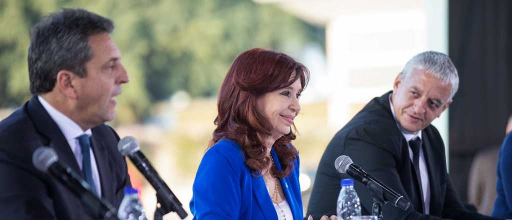 CFK le tir&oacute; un misil a Alberto Fern&aacute;ndez por las PASO, listas y elecciones