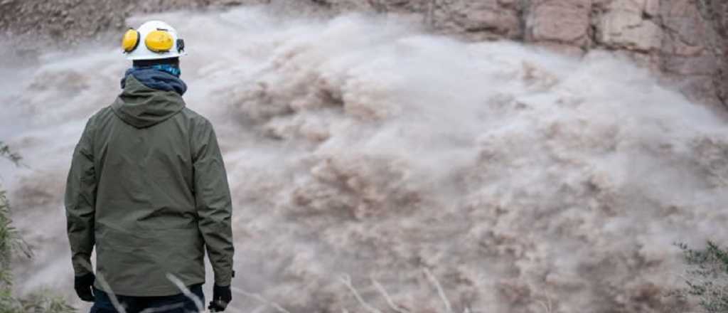 Limpian la presa de Potrerillos y no se podr&aacute; ir al r&iacute;o Mendoza