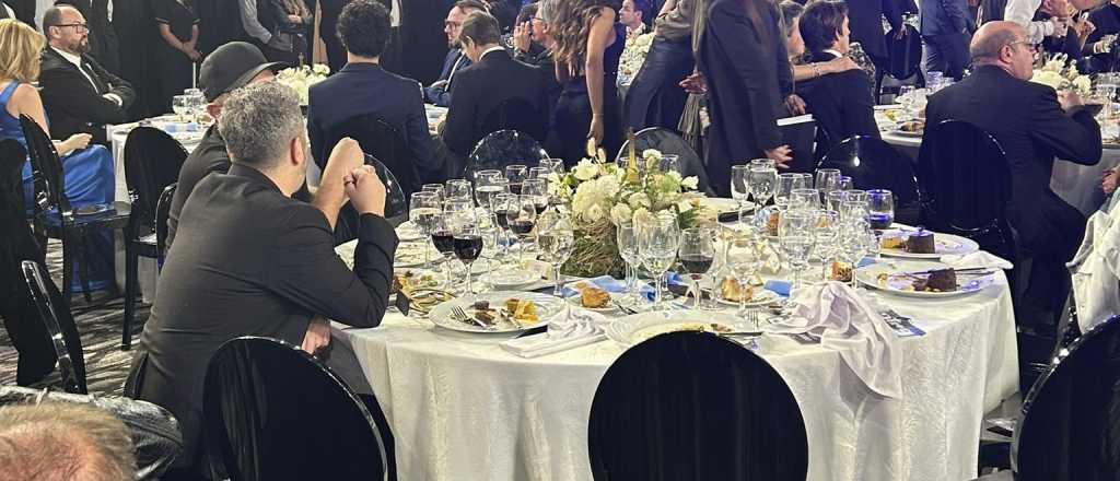 Jey Mammón en los Martín Fierro: solo, más delgado y con alergia en la cara