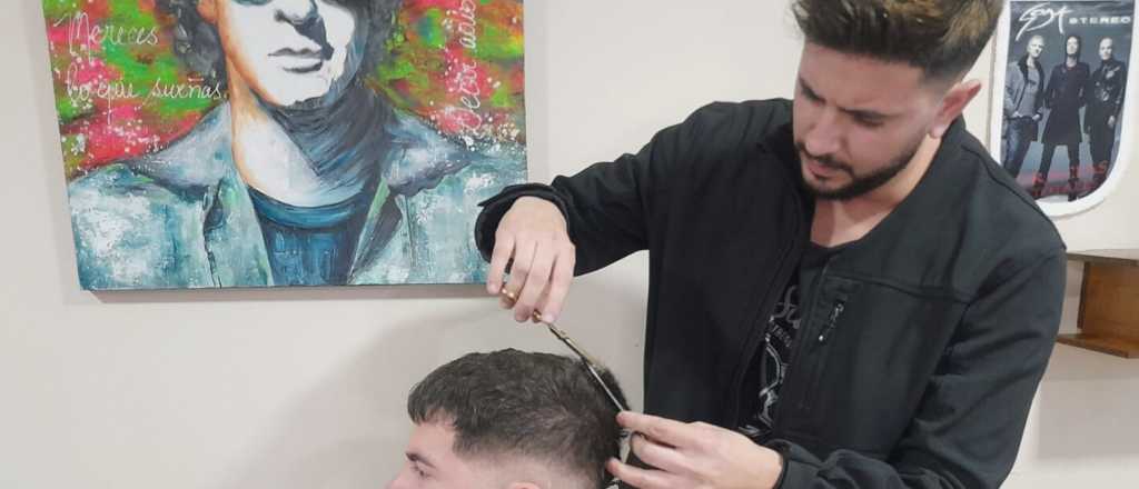 Manicur&iacute;a, tatuajes y barber&iacute;a: costos de aprender oficios con alta demanda