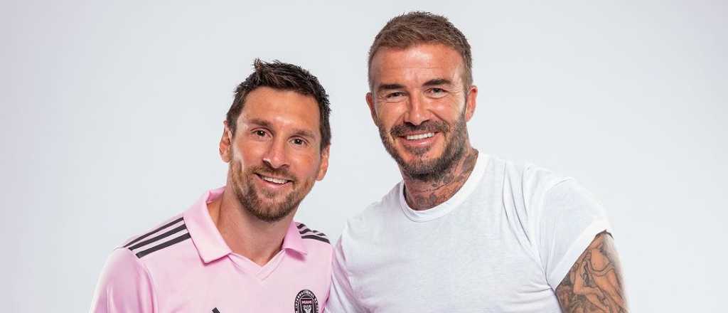 Beckham con la camiseta de un club argentino, tras el golazo de Messi