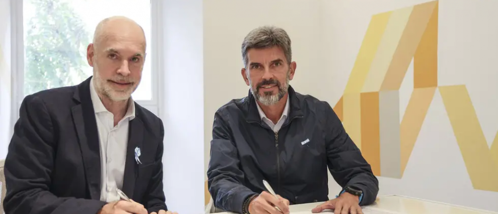 Ulpiano dijo que "la gente no quiere ver a pol&iacute;ticos peleando por Twitter"