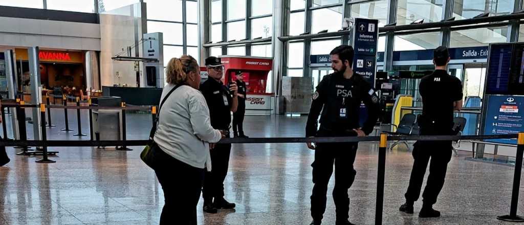 Por amenaza de bomba cerraron el aeropuerto de Córdoba y hay 2 detenidos