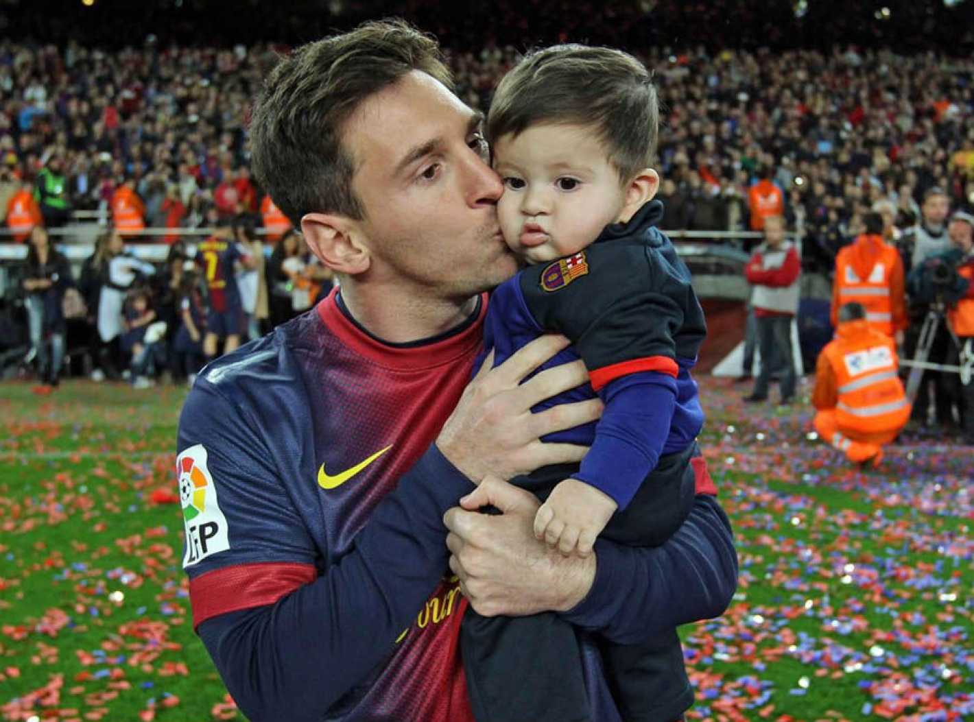 Foto familiar: Messi mostró la carita de su hijo menor - Mendoza Post