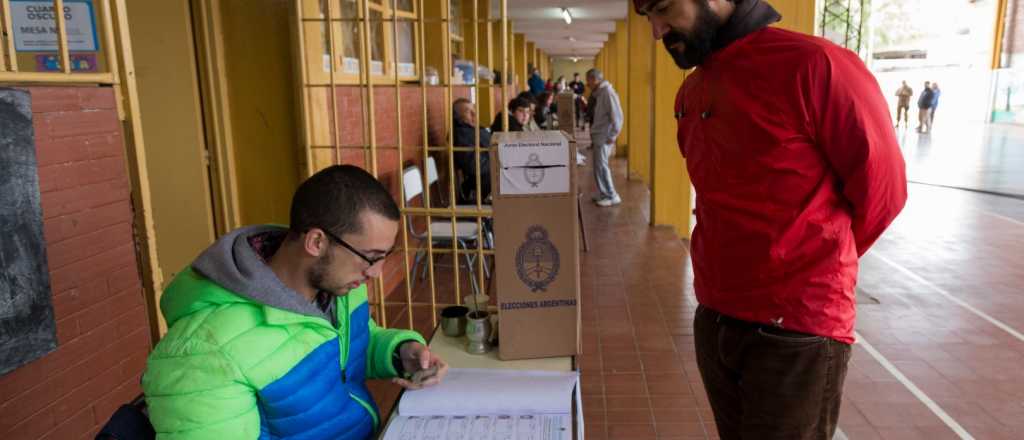 Qu&eacute; opinan los pol&iacute;ticos mendocinos de postergar las elecciones 