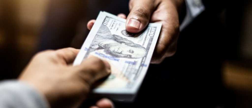 El dólar blue y el oficial subieron: así quedaron las cotizaciones este jueves