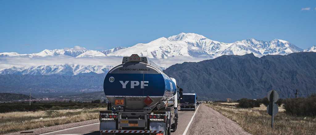 Argentina deberá pagar al menos USD 5 mil millones por la expropiación de YPF