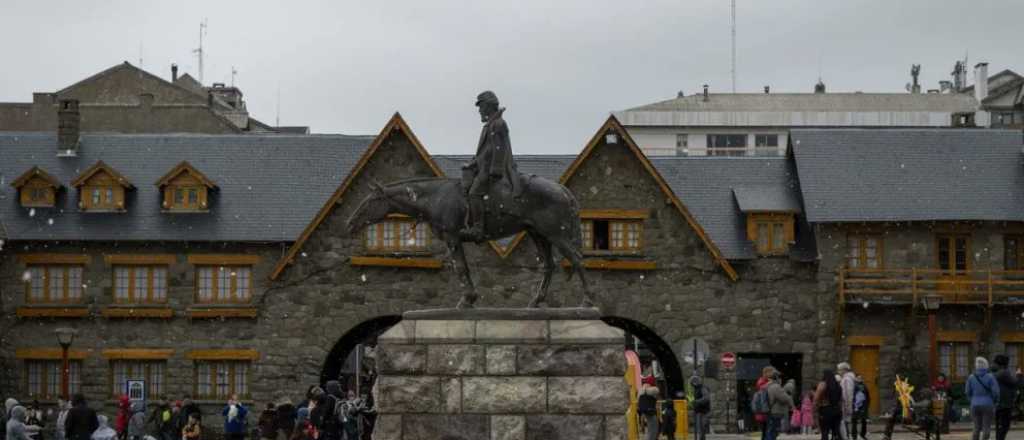 Un juez prohibió mover el monumento a Roca en Bariloche