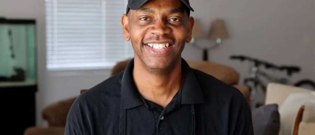 Trabajó 27 años en Burger King sin faltar, se jubiló y lo premiaron con golosinas