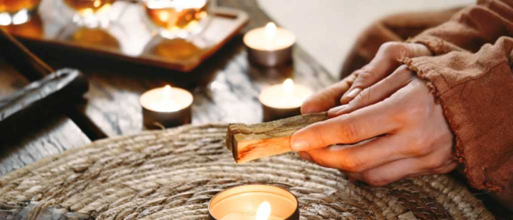 Llega la Luna nueva y éste es el ritual que puedes hacer según tu signo 