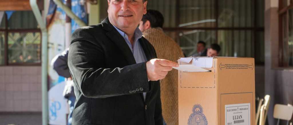 Parisi celebró la "defensa de la democracia"