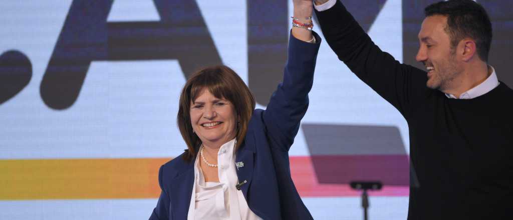Videos: Bullrich festej&oacute; el triunfo en la interna de JxC y felicit&oacute; a Milei 