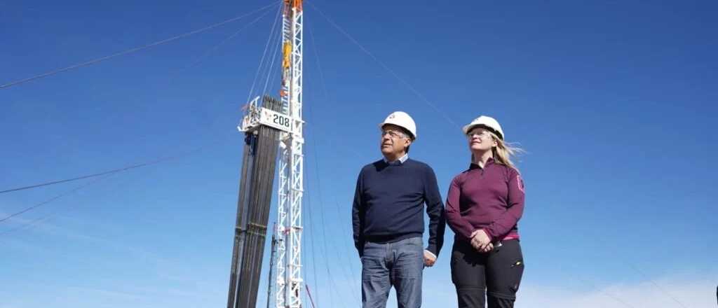 Cornejo y Casado quieren potenciar la producci&oacute;n de hidrocarburos