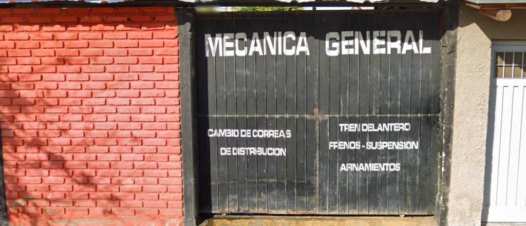 Un mec&aacute;nico muri&oacute; aplastado por un auto en Maip&uacute;