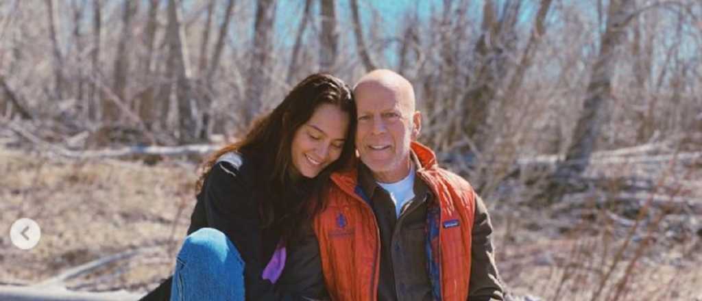 La esposa de Bruce Willis dice como es acompañar a alguien con demencia