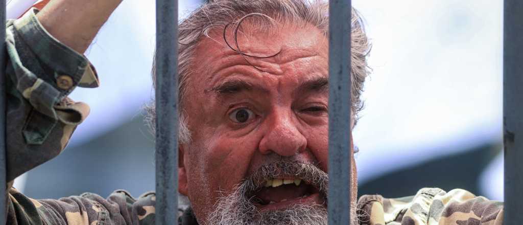 Denunciaron a Raúl Castells por incitar a realizar saqueos