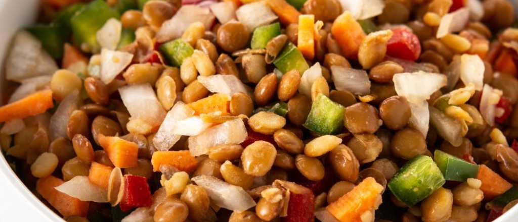 Lentejas con arroz, el sabor de la tradici&oacute;n