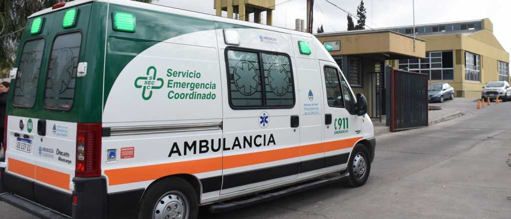 Una motociclista se cayó en Las Heras y murió en la ambulancia
